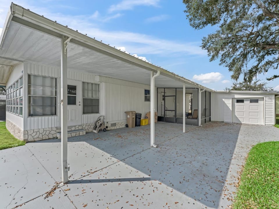 907 Z1 Village of Silver Lake by REMAX Premier House in Lady Lake