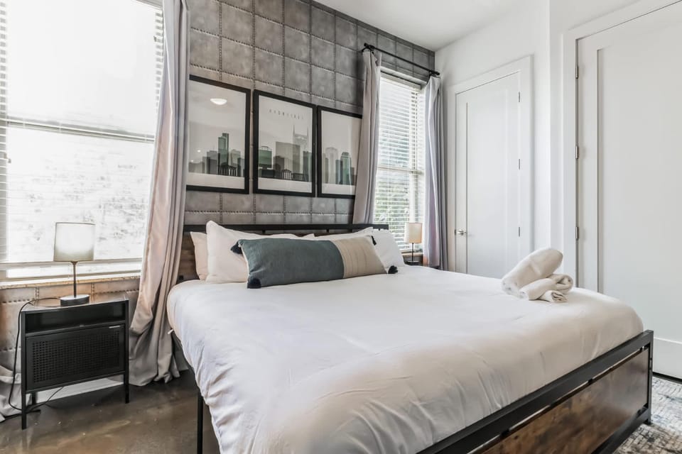 1 BDR Loft close to Vanderbilt Hospital House in Nashville