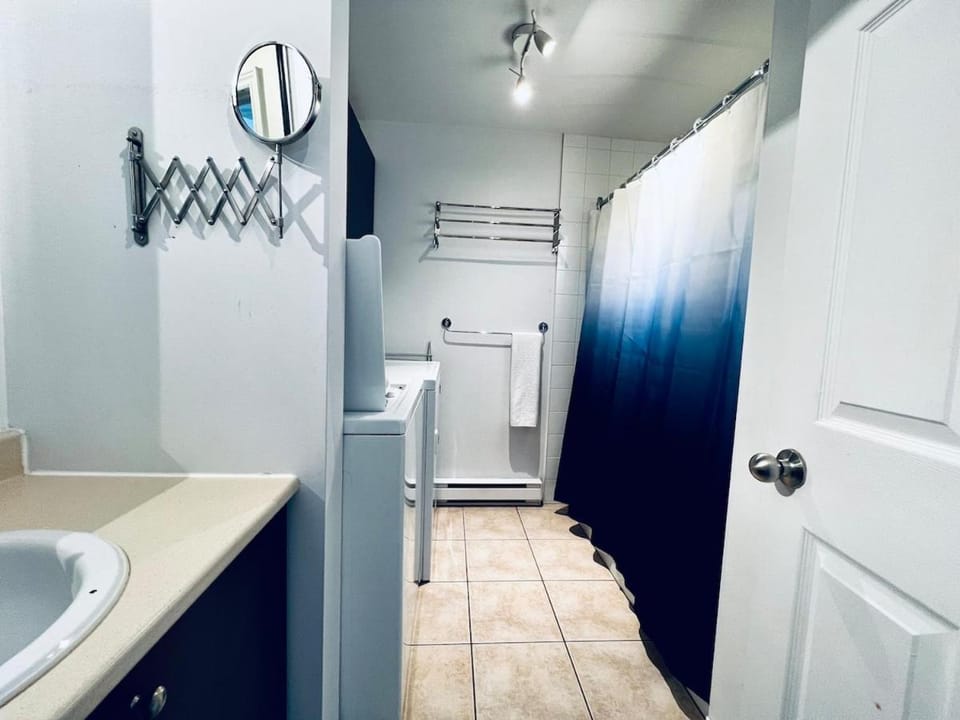 Homa 1 Apartment in Longueuil