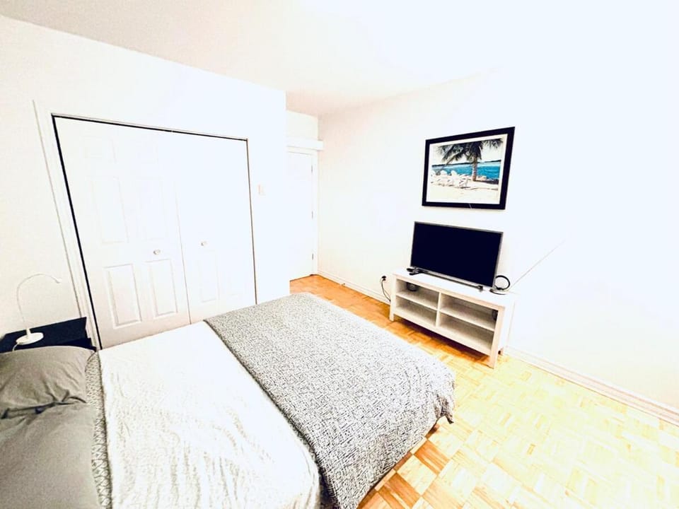 Homa 1 Apartment in Longueuil