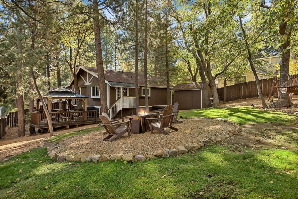 Eureka Ranch Designer Cabin Cabin in Big Bear