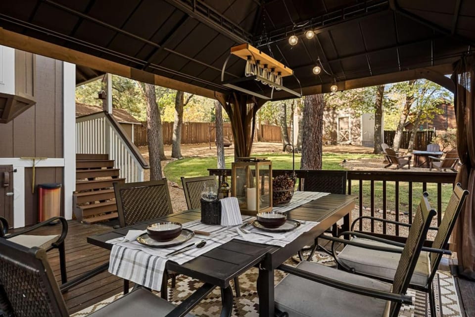 Eureka Ranch Designer Cabin Cabin in Big Bear