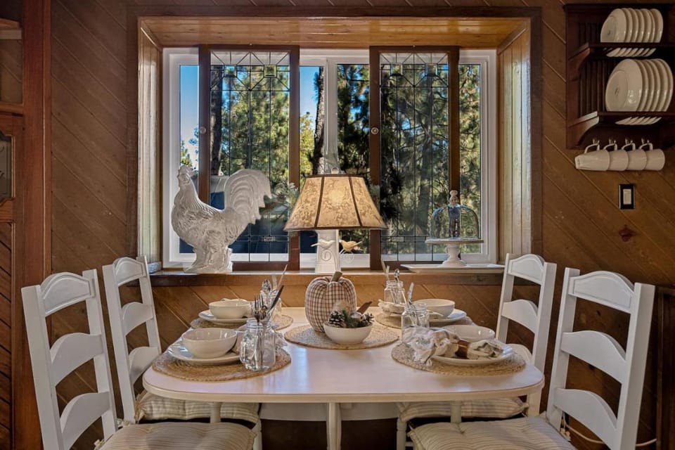 Eureka Ranch Designer Cabin Cabin in Big Bear