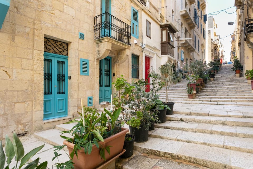 Neighbourhood, Street view