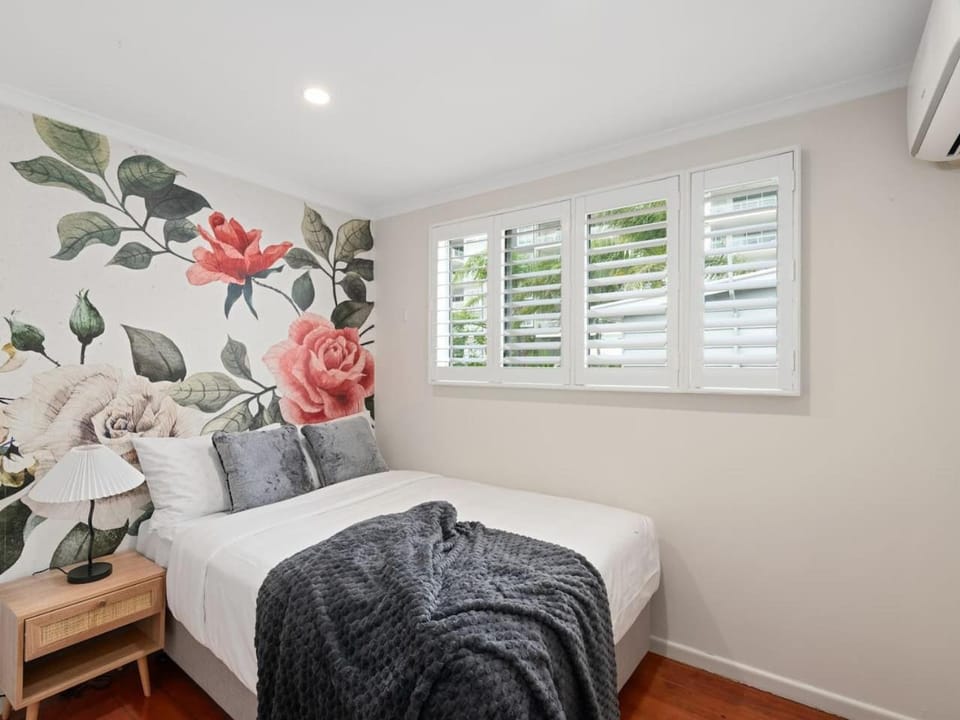 Stylish 4Bedroom Stay Outdoor Dining and City Access House in Brisbane