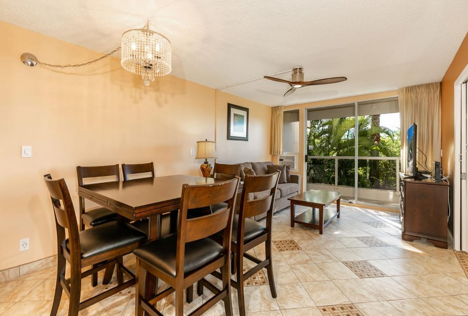 Maui Banyan H205 by Coldwell Banker Island Vacations Apartment in Wailea
