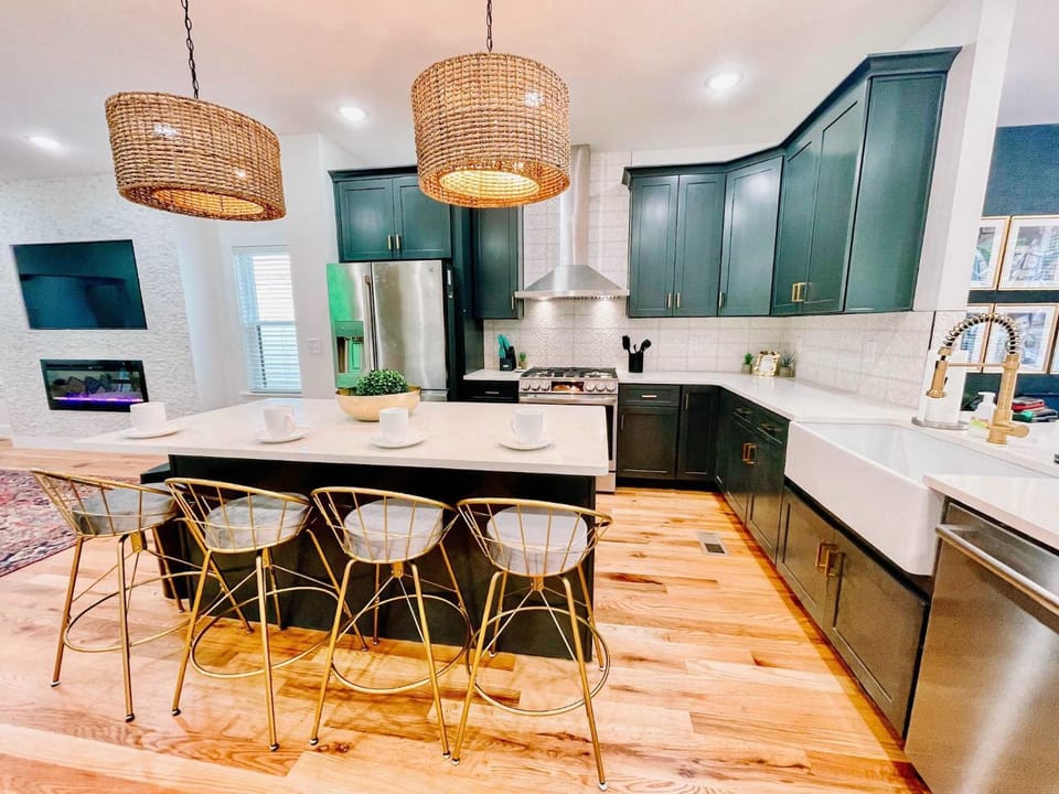 Glamorous 3 BDR in East Nashville - Pet Friendly House in East Nashville