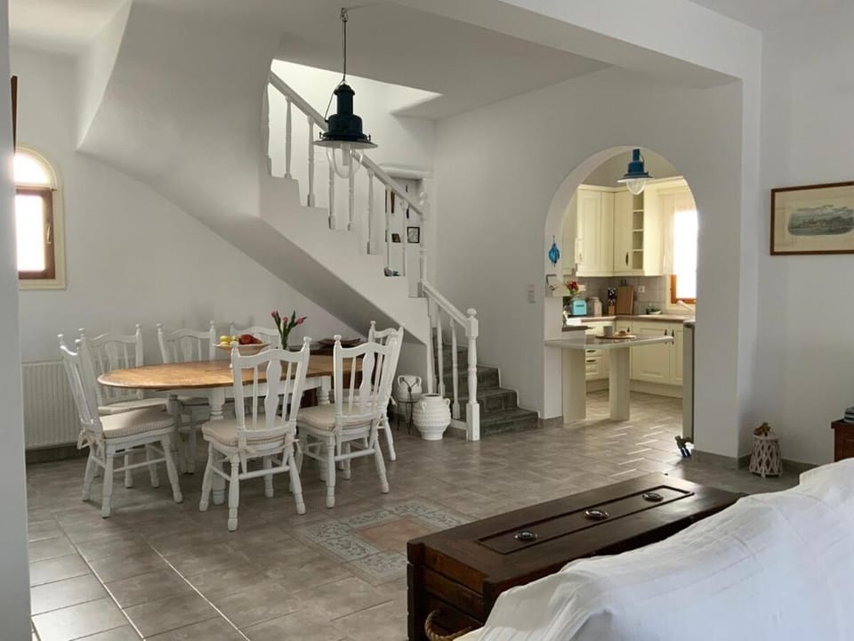 Mediterranean Cottage House in Paros, Greece