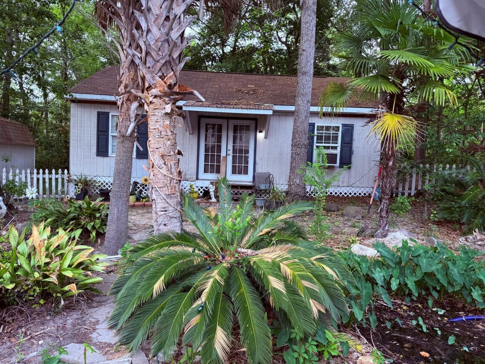 Sweet Ts Getaway House in West Columbia