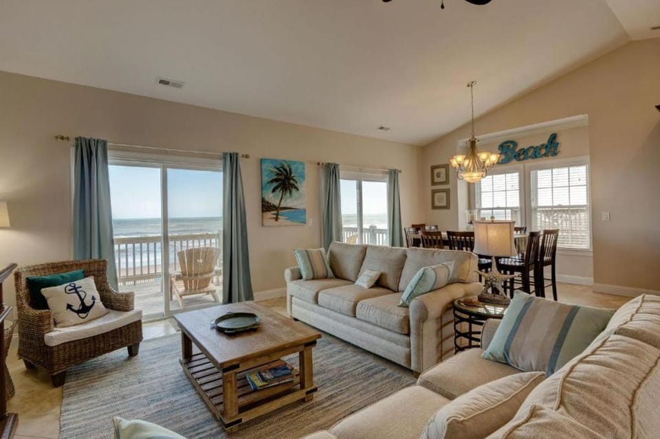 1278 New River Inlet Road House in North Topsail Beach