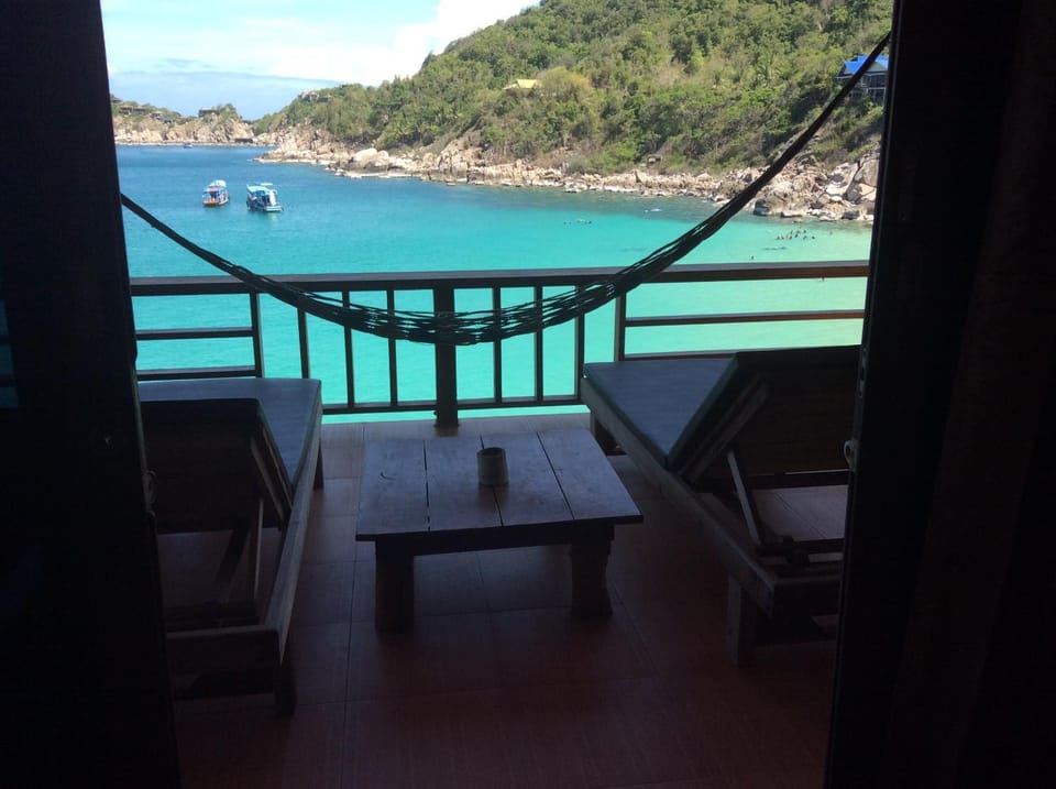 Balcony/Terrace, Seating area, Landmark view, Sea view, Sea view