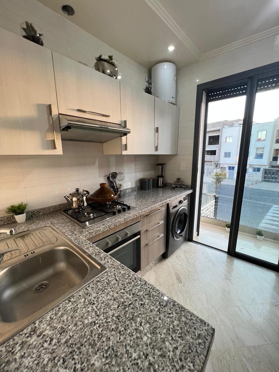 Bel appartement à deux pas de la plage Apartment in Agadir