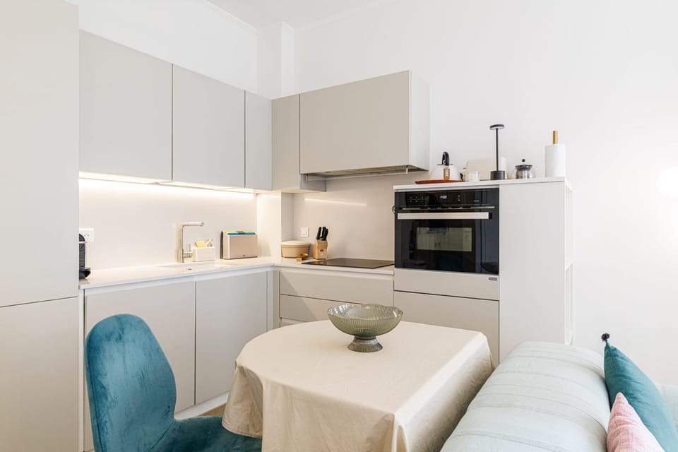 Bright 1 Bedroom Sea View and Terrace Apartment in Monaco