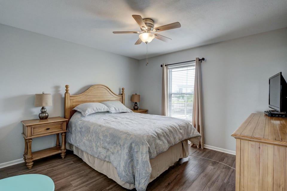 Surf Condos 211 House in North Topsail Beach