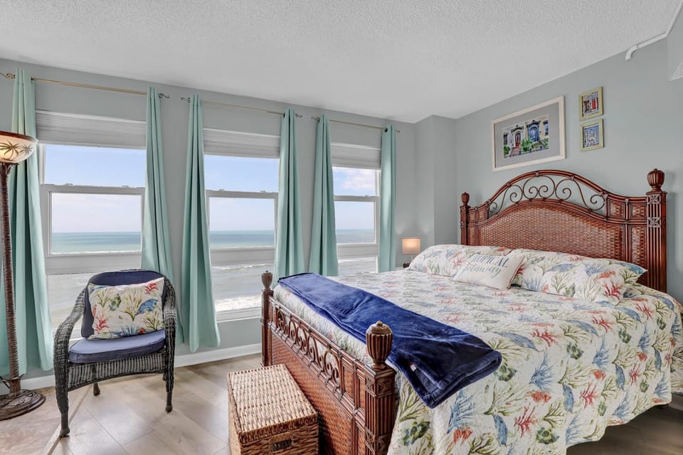 St Regis 3507 House in North Topsail Beach