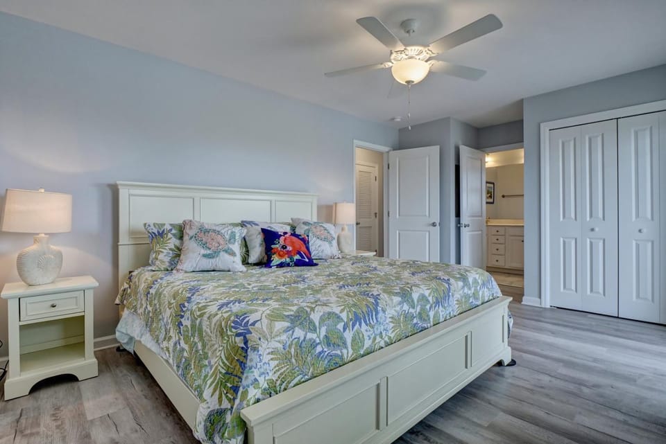 2669 Island Drive House in North Topsail Beach