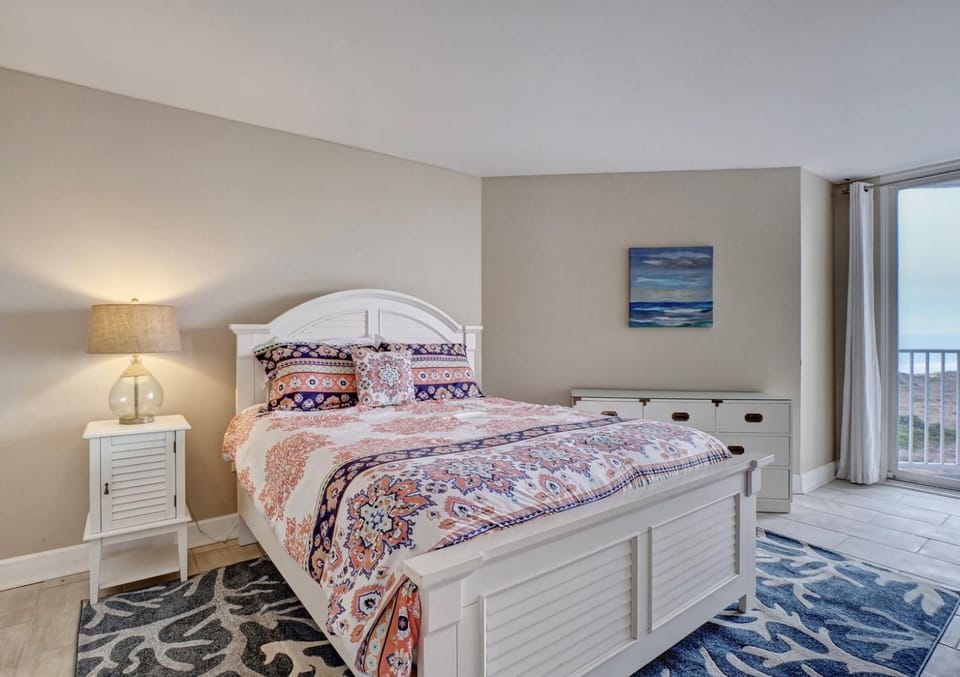 St Regis 1302 House in North Topsail Beach