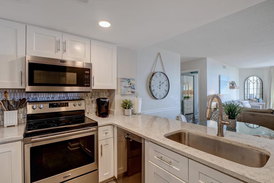 St Regis 1110 House in North Topsail Beach