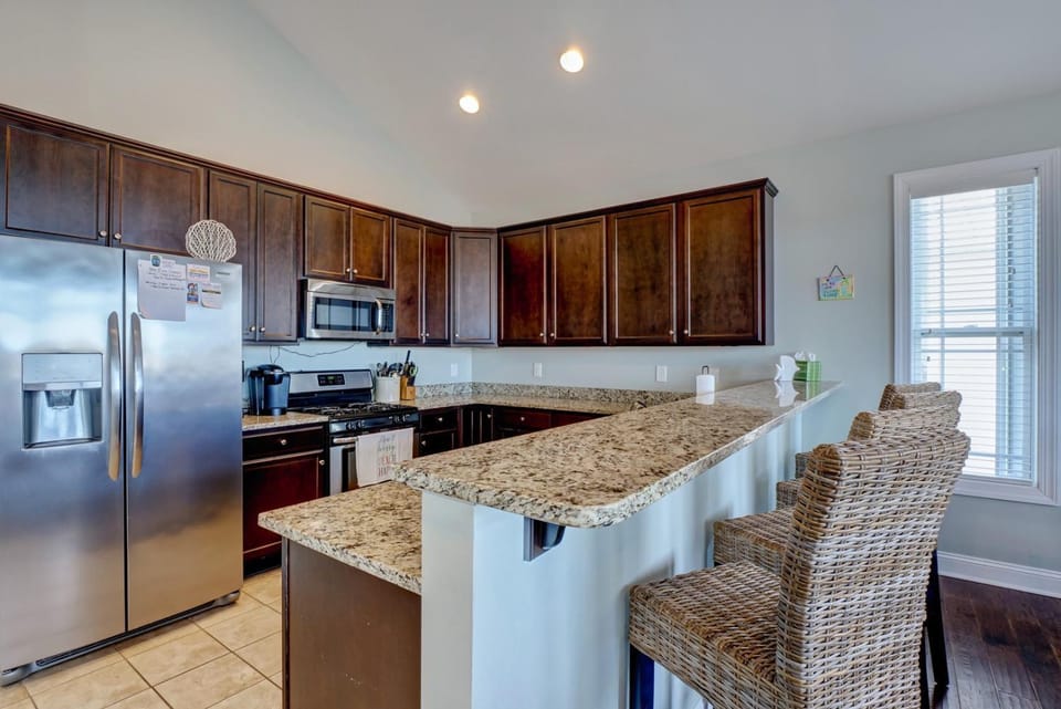 301-E Mandalay Bay - How Sweet The Sound House in Surf City