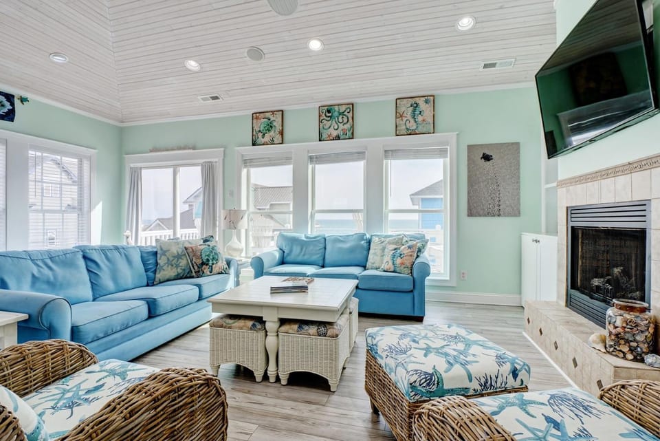 4426 Island Drive - Saltwater Therapy House in North Topsail Beach