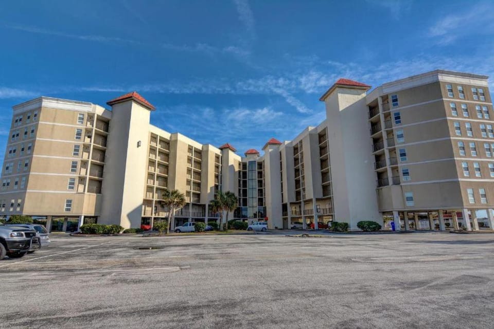 St Regis 3303 House in North Topsail Beach
