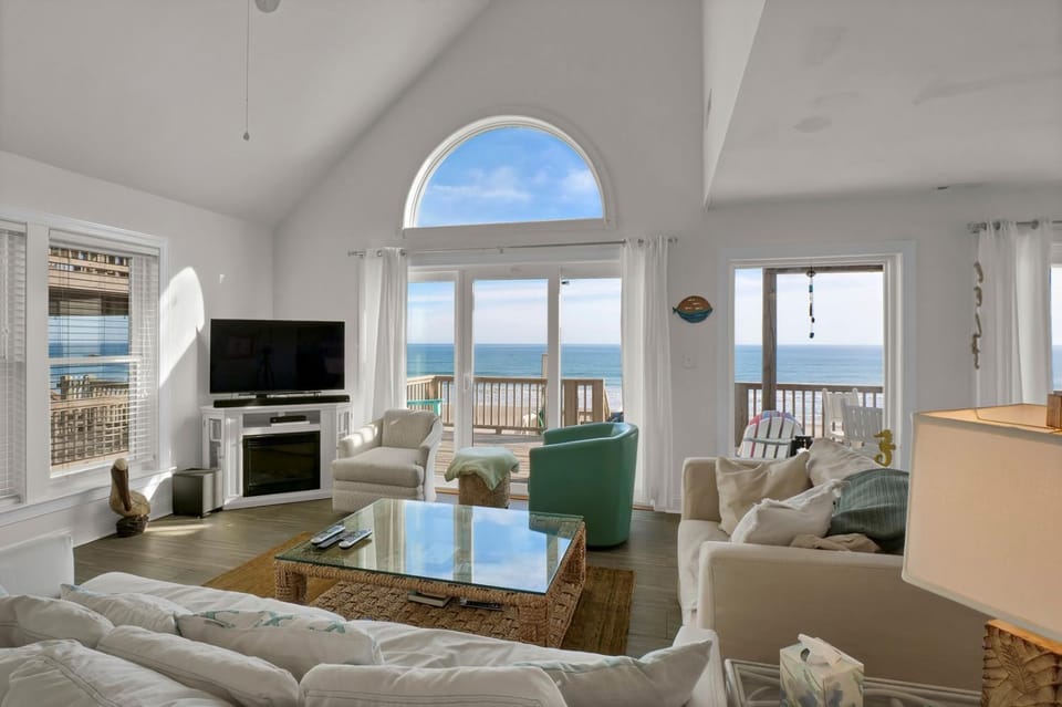 4444 Island Drive - Seahorse Sanctuary House in North Topsail Beach