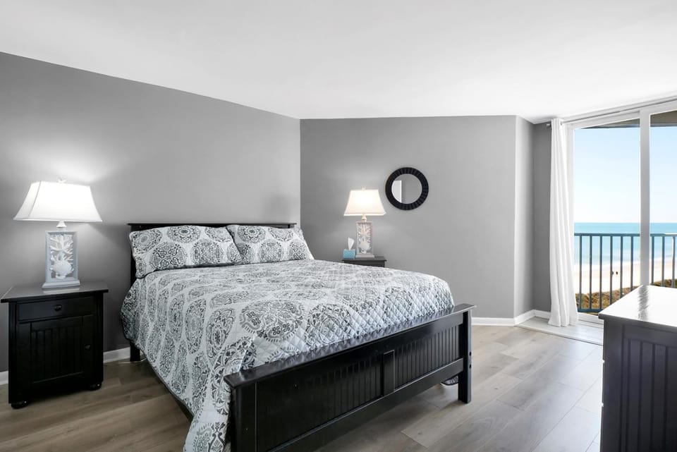 St Regis 1505 House in North Topsail Beach