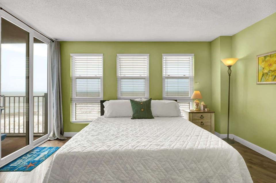 St Regis 2407 House in North Topsail Beach