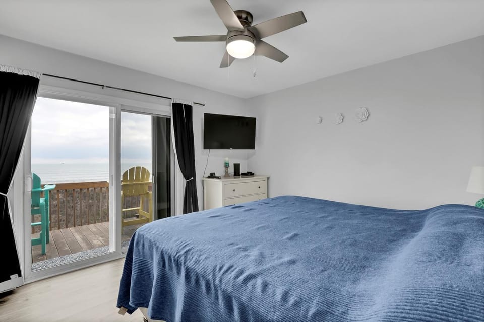 3802 Island Drive House in North Topsail Beach