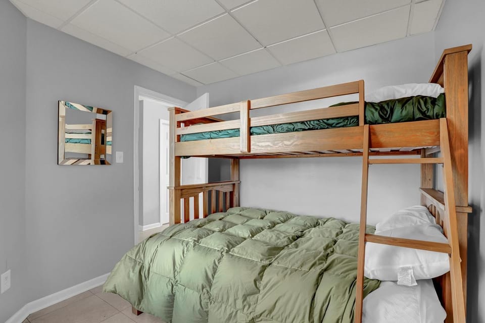 St Regis 3013 House in North Topsail Beach