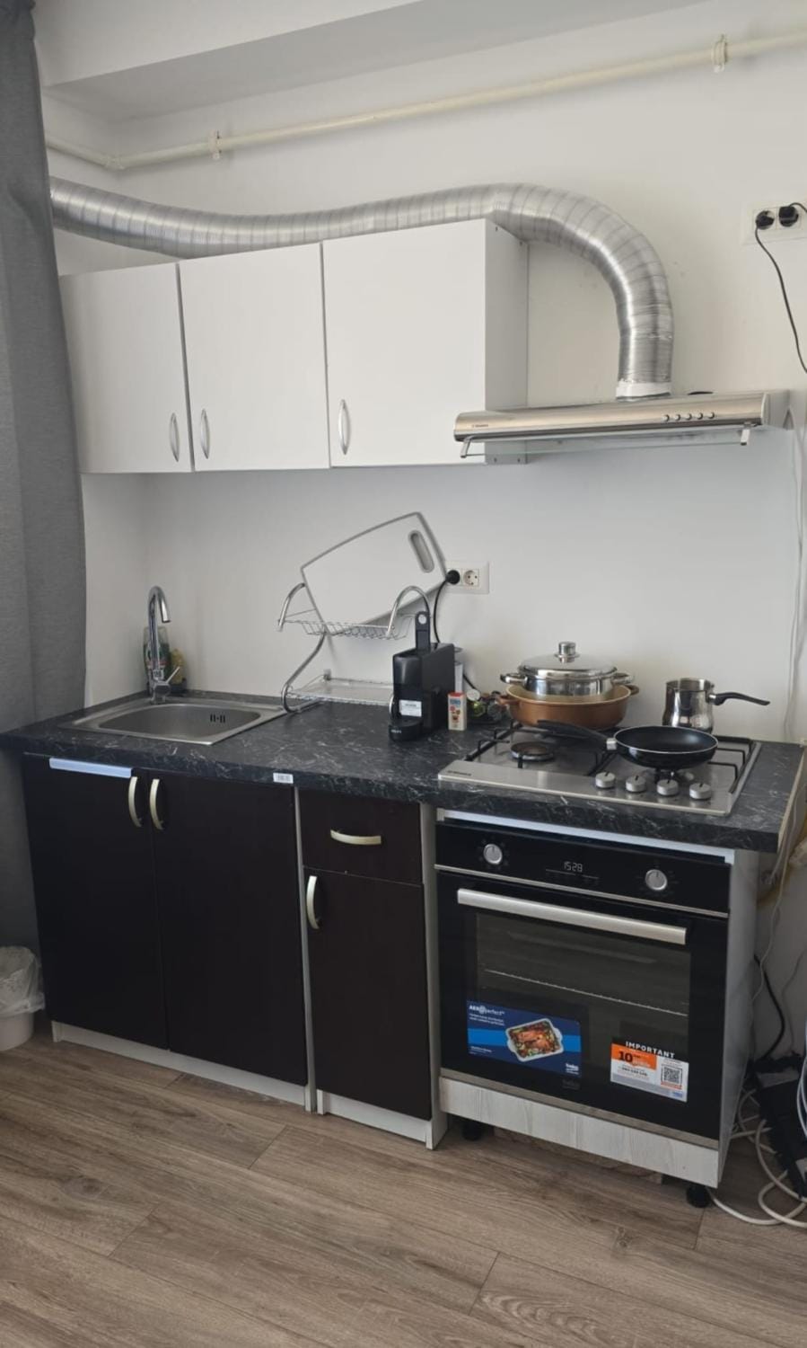 Latin Studio Apartment in Romania