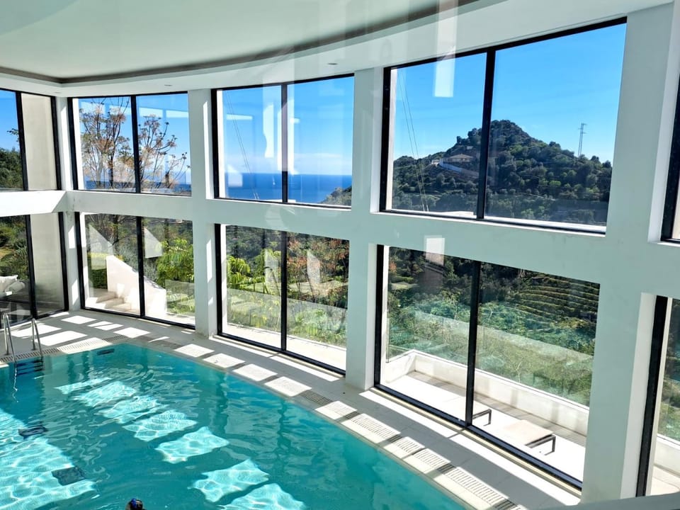 Penthouse sur les Hauteurs Marbella Apartment in Sierra de las Nieves