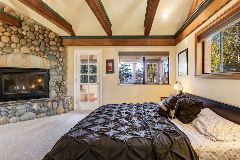 Mountainside Overlook Lake Views & Hot Tub House in Kings Beach