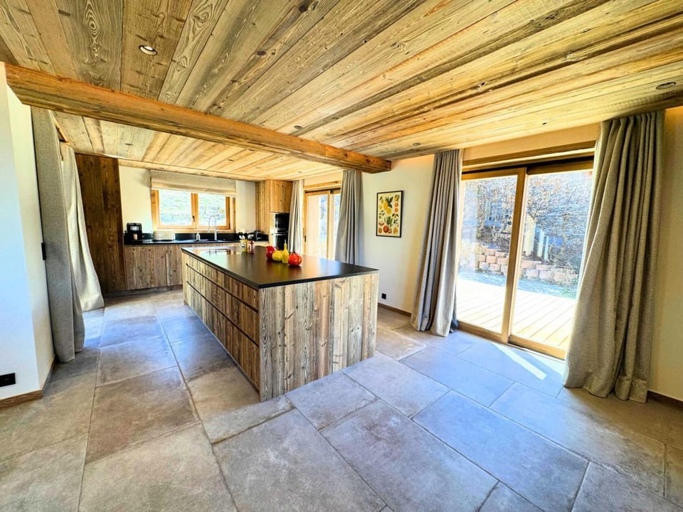Chalet Ardent - Chalet individuel pour 12 personnes avec home cinema dans les 3 Vallées MAE-4323 Chalet in Les Allues
