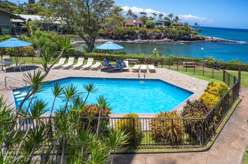 Napili Point B35 by Coldwell Banker Island Vacations Apartment in Kapalua
