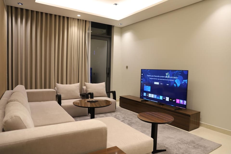 Brand New Large 2 Bedroom with Burj Khalifa view Apartment in Dubai