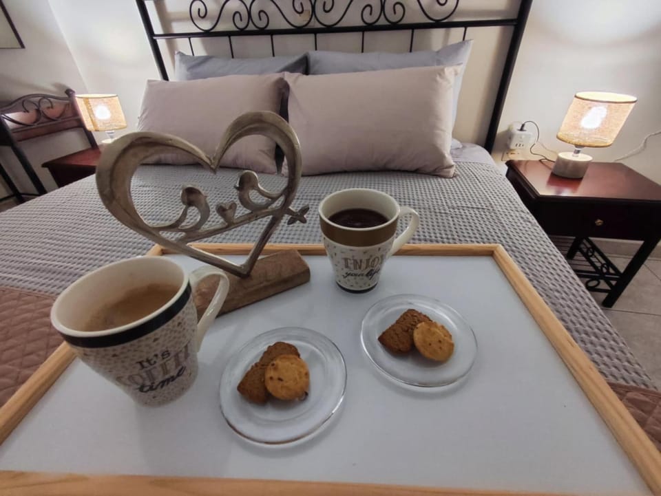 Cozy & Connected Apartment in Athens
