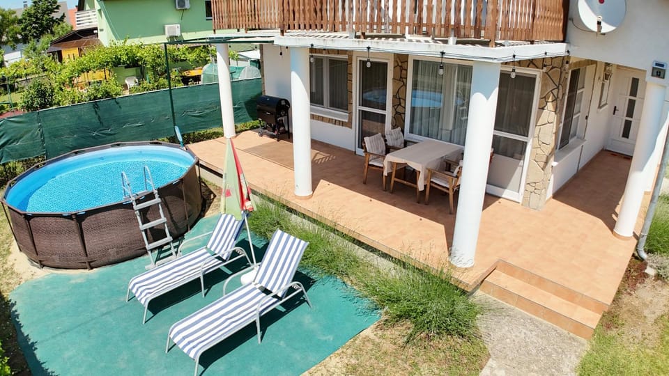 No 44 Holiday house Nora House in Hungary