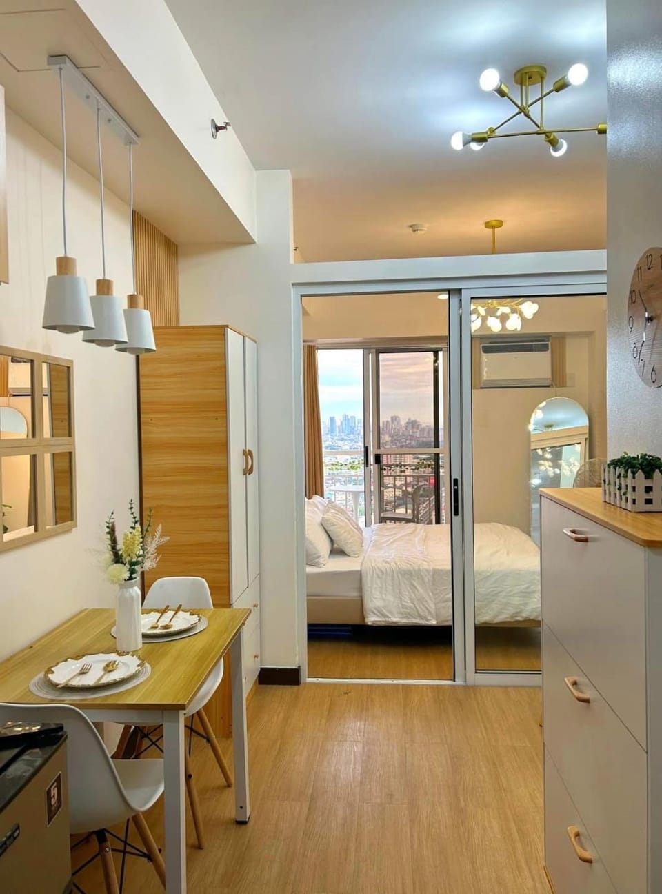 Yevaiah's Escape - The Celandine Apartment hotel in Quezon City