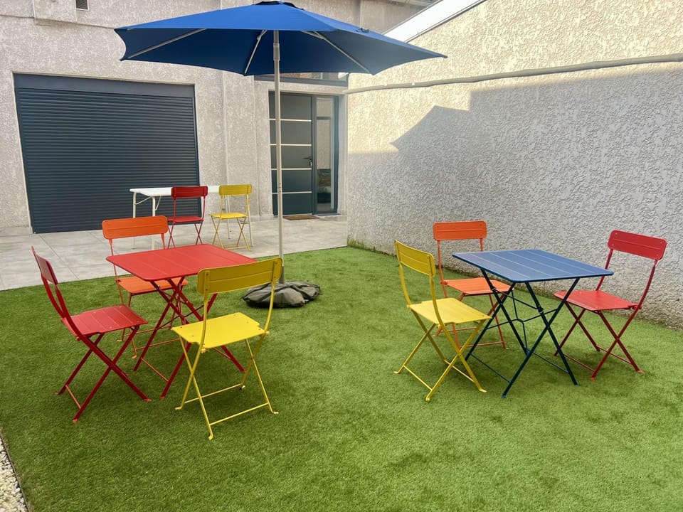 Patio, Day, Garden, View (from property/room), Balcony/Terrace, Dining area