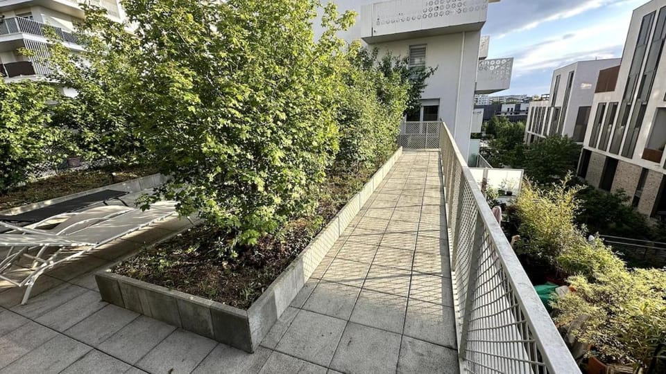 Cozy 3 rooms with terrace between Paris & Disney Apartment in Noisy-le-Grand