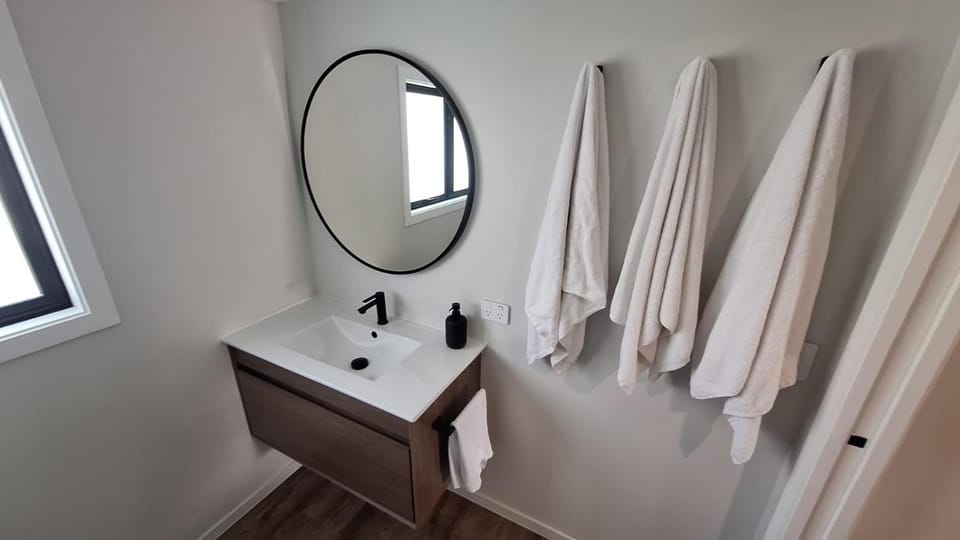 Bathroom, towels
