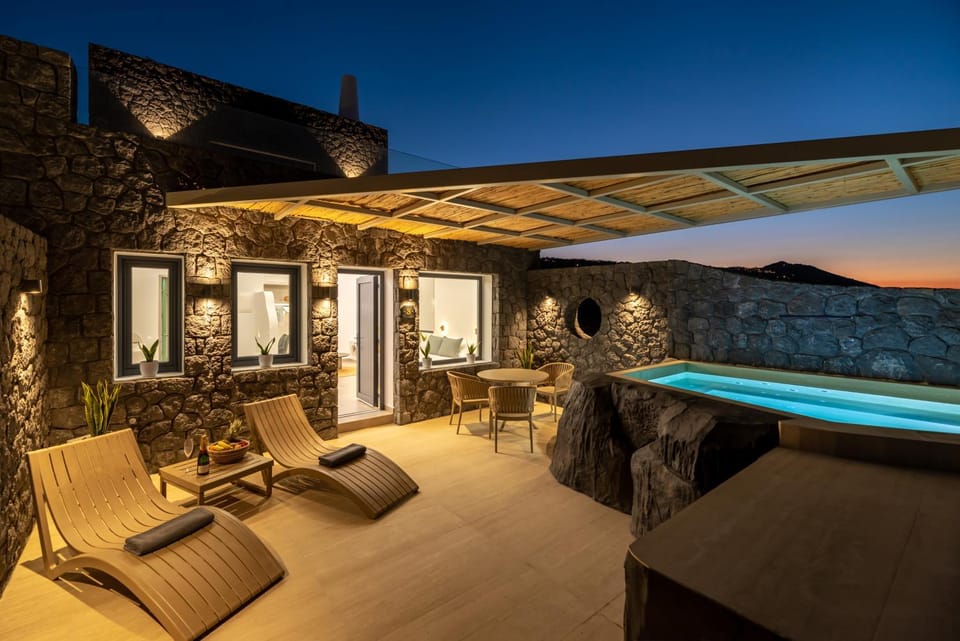 Hot Tub, Balcony/Terrace, Dining area