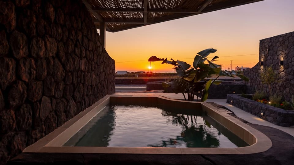 Hot Tub, Balcony/Terrace, Sea view, Sunrise