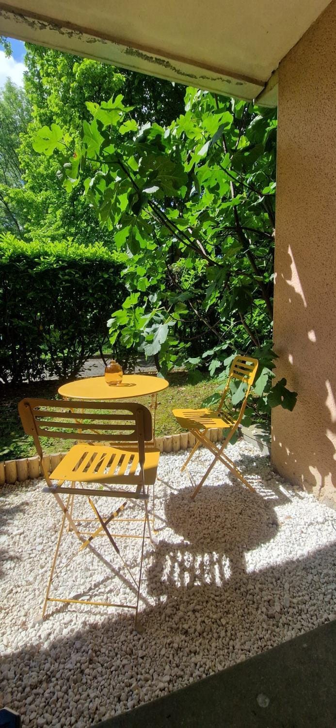 Balcony/Terrace, Garden view
