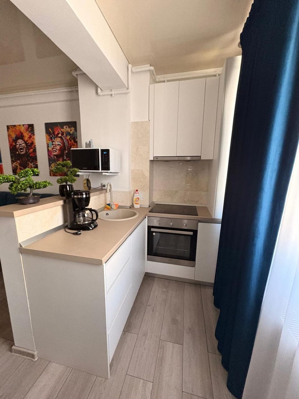Studio 304 B1 ALMAR LUXURY RESIDENCE-Renting Apartments & Free Pool Apartment in Constanța County