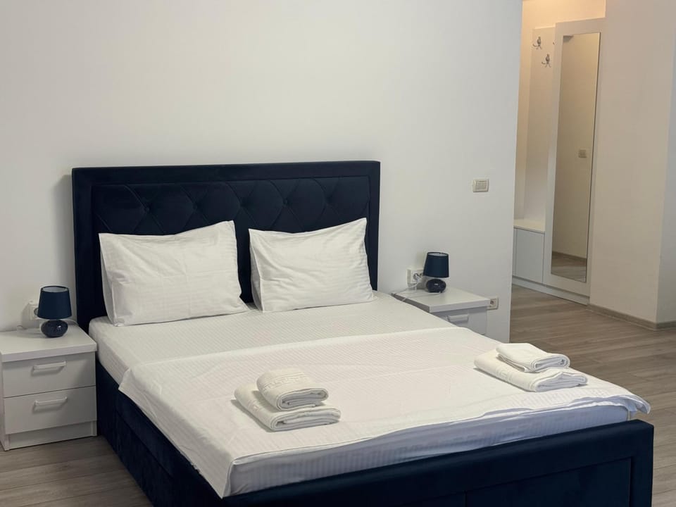 Bed, Photo of the whole room, Bedroom, towels, wardrobe