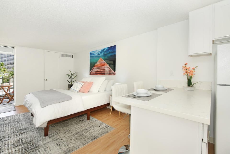 Oahu Tradewinds Plaza 601 by Coldwell Banker Island Vacations Apartment in Honolulu