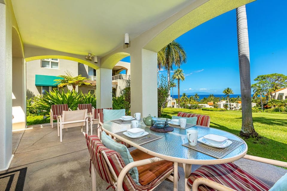Palms at Wailea 1405 by Coldwell Banker Island Vacations Apartment in Wailea