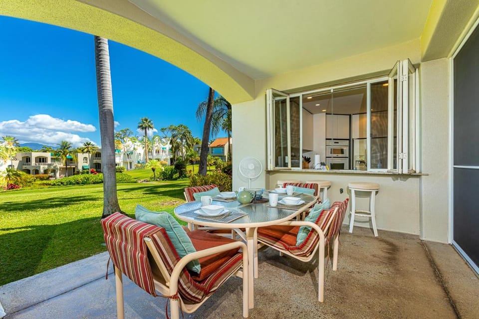 Palms at Wailea 1405 by Coldwell Banker Island Vacations Apartment in Wailea